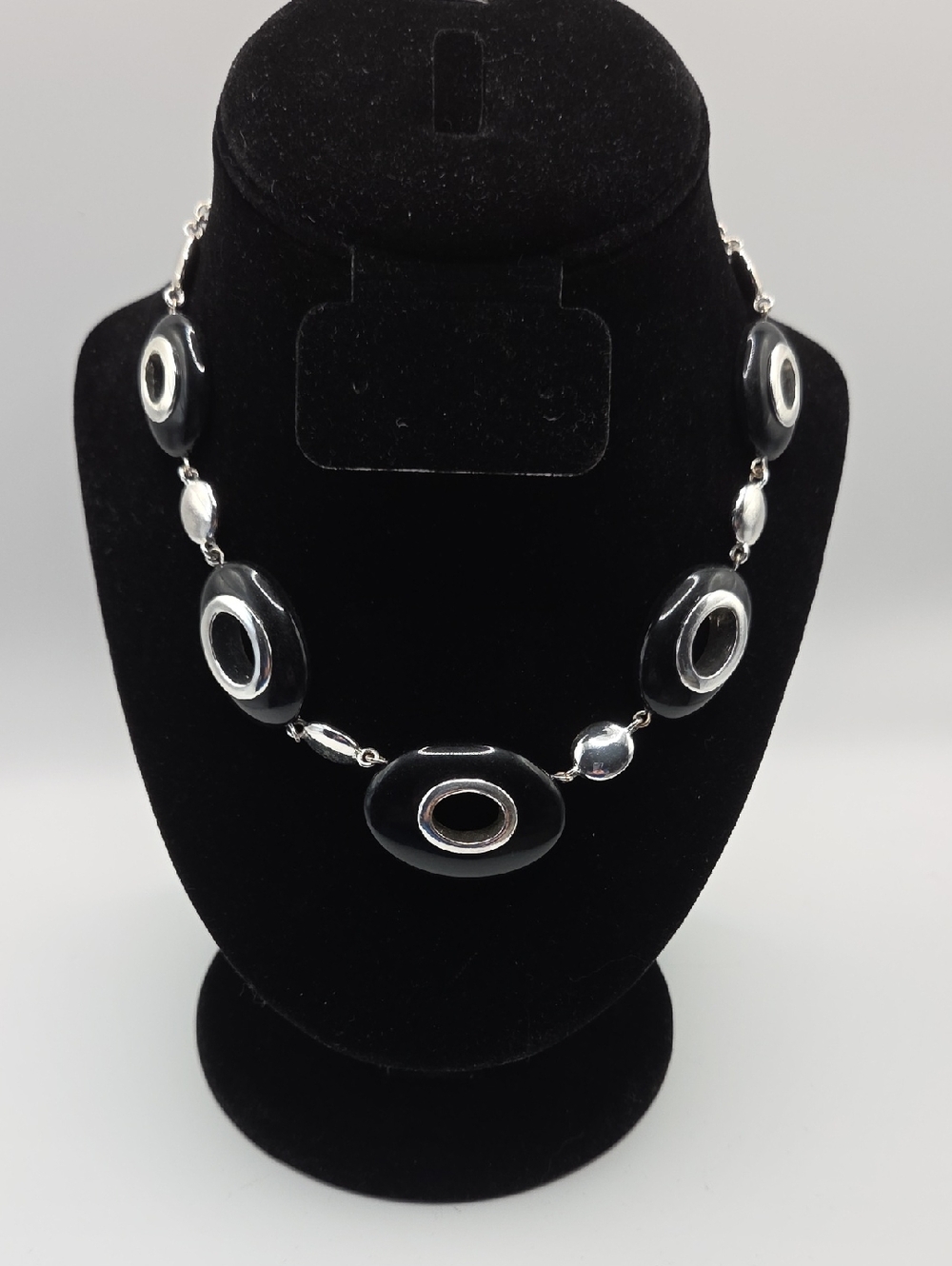 Liz And Company Black Oval Link Necklace 17 Inches 1 Inch Extender